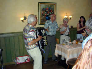 DSCN0242_small.jpg (57000 Byte)